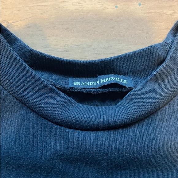 Brandy Melville St. Barth shirt - Picture 2 of 4